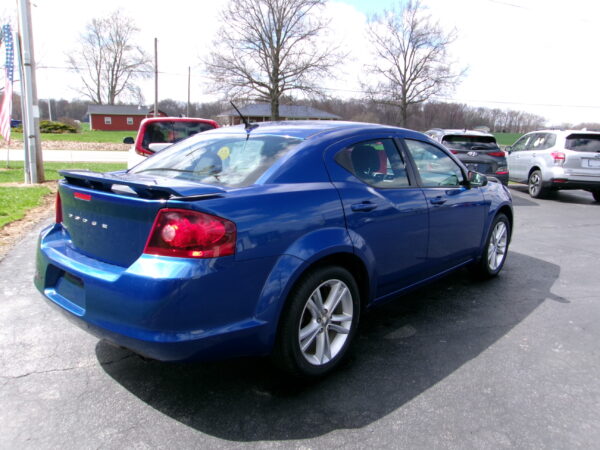 2013 DODGE AVENGER  SE - Image 2