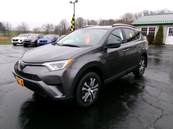 2017 TOYOTA RAV4 LE