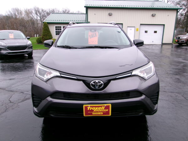2017 TOYOTA RAV4 LE - Image 3