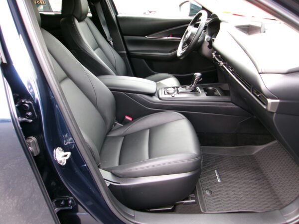 2022 MAZDA CX-30 AWD - Image 6