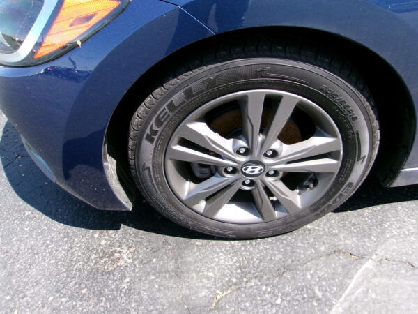 2017 HYUNDAI ELANTRA VALUE EDITION - Image 11