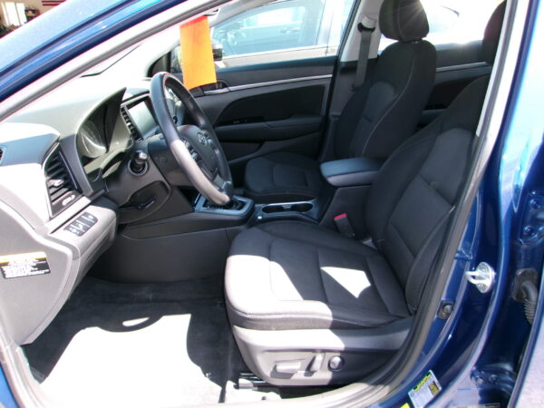 2017 HYUNDAI ELANTRA VALUE EDITION - Image 5