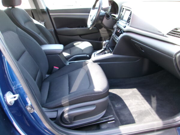 2017 HYUNDAI ELANTRA VALUE EDITION - Image 6