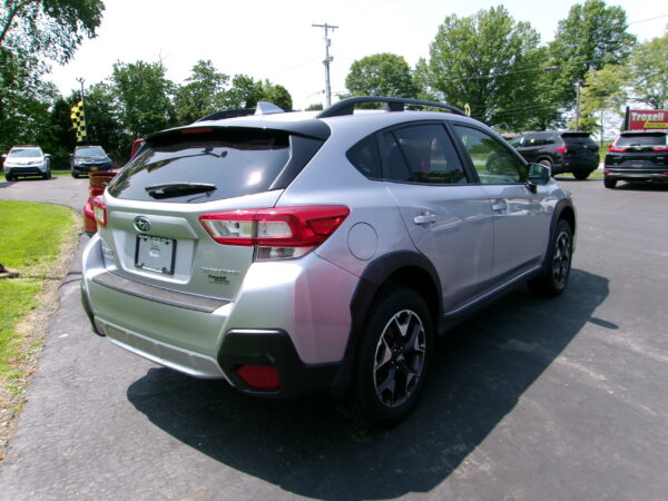 2019 SUBARU CROSSTREK PREM 2.0 AWD - Image 2