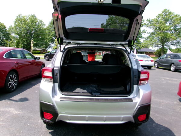 2019 SUBARU CROSSTREK PREM 2.0 AWD - Image 10