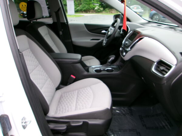 2020 CHEVY EQUINOX LT AWD - Image 6