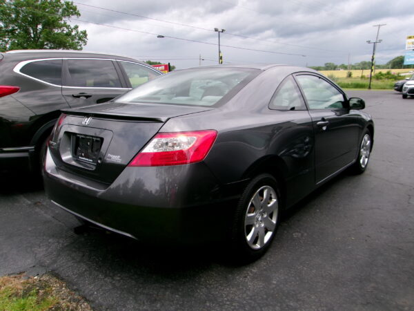 2010 HONDA CIVIC COUPE LX - Image 2